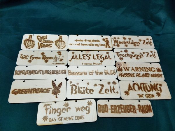 Gravierte Grow-Schilder