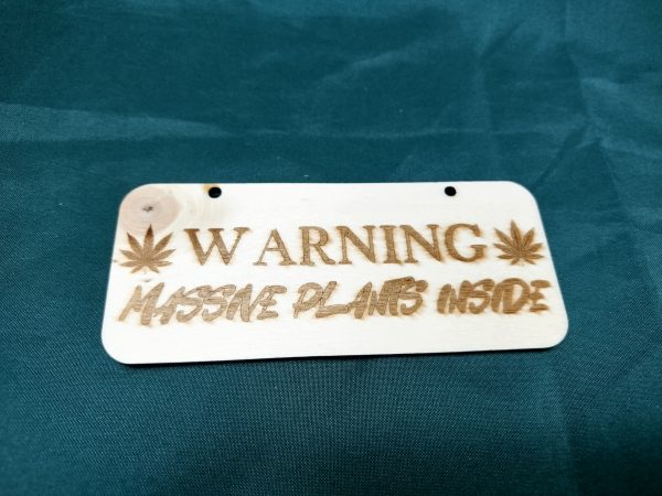 Gravierte Grow-Schilder